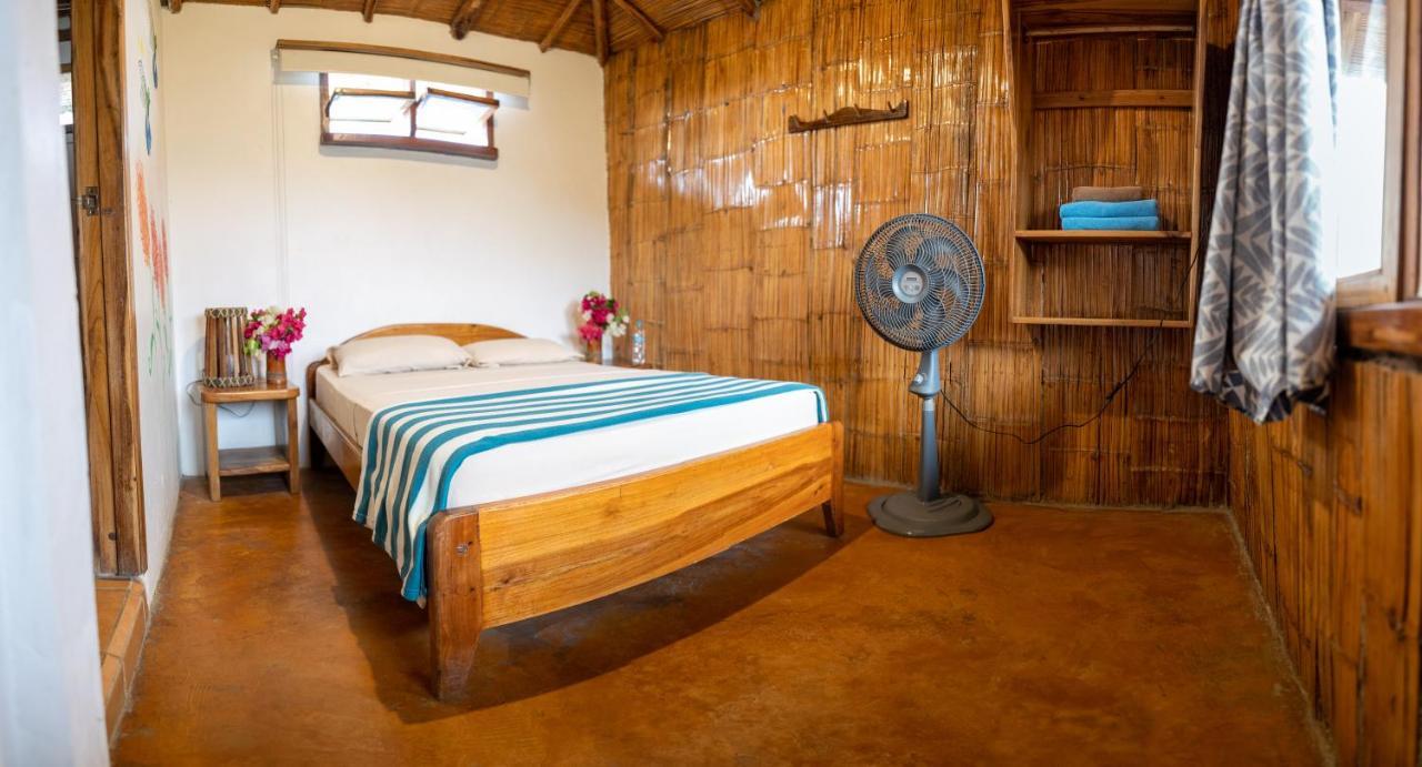 Hostal Rutamar Canoa Bagian luar foto